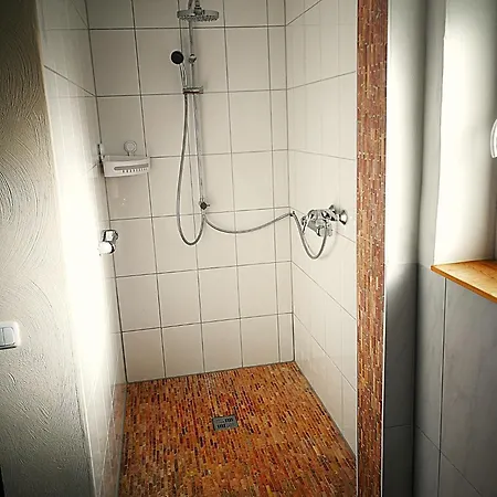 Burgberghaus Auwald הורטגנוואלד